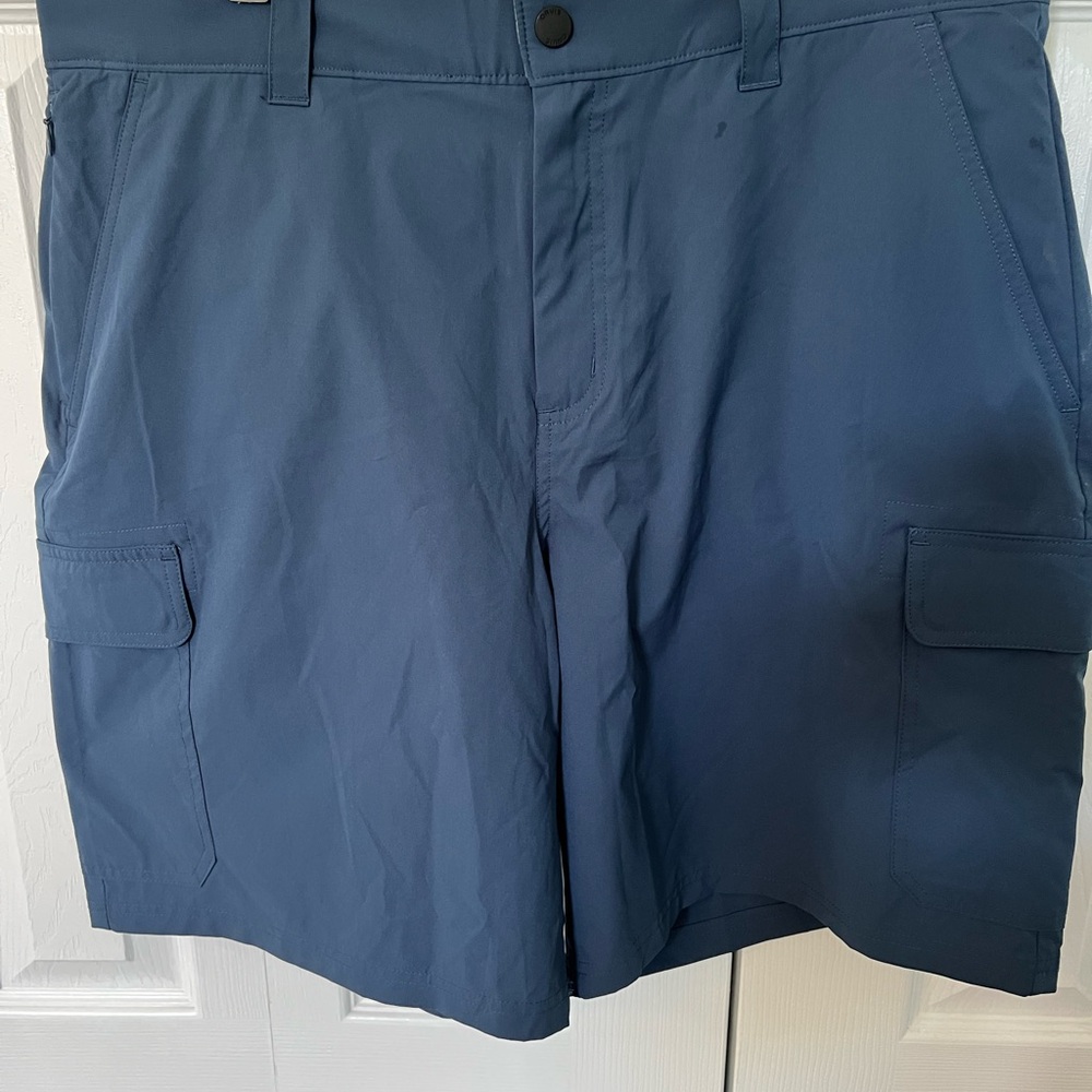 Orvis Men's Blue Cargo Shorts Size 36